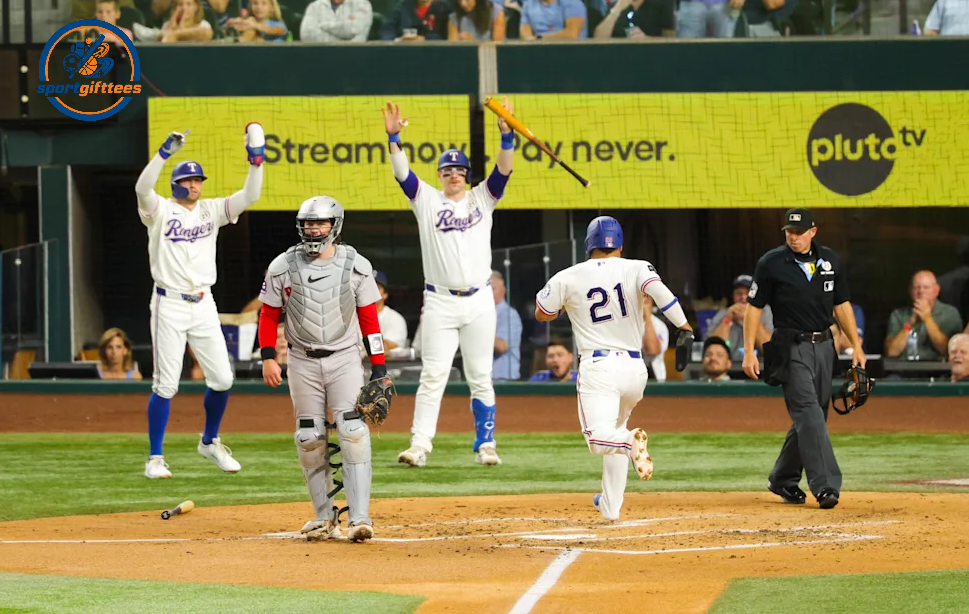 Jacob deGrom Strikes Out 8 as Rangers Beat Red Sox 4-2